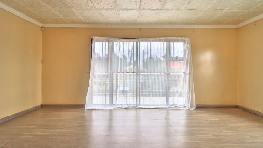 4 Bedroom Property for Sale in Amalinda Eastern Cape